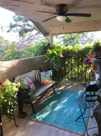a view of a yard
