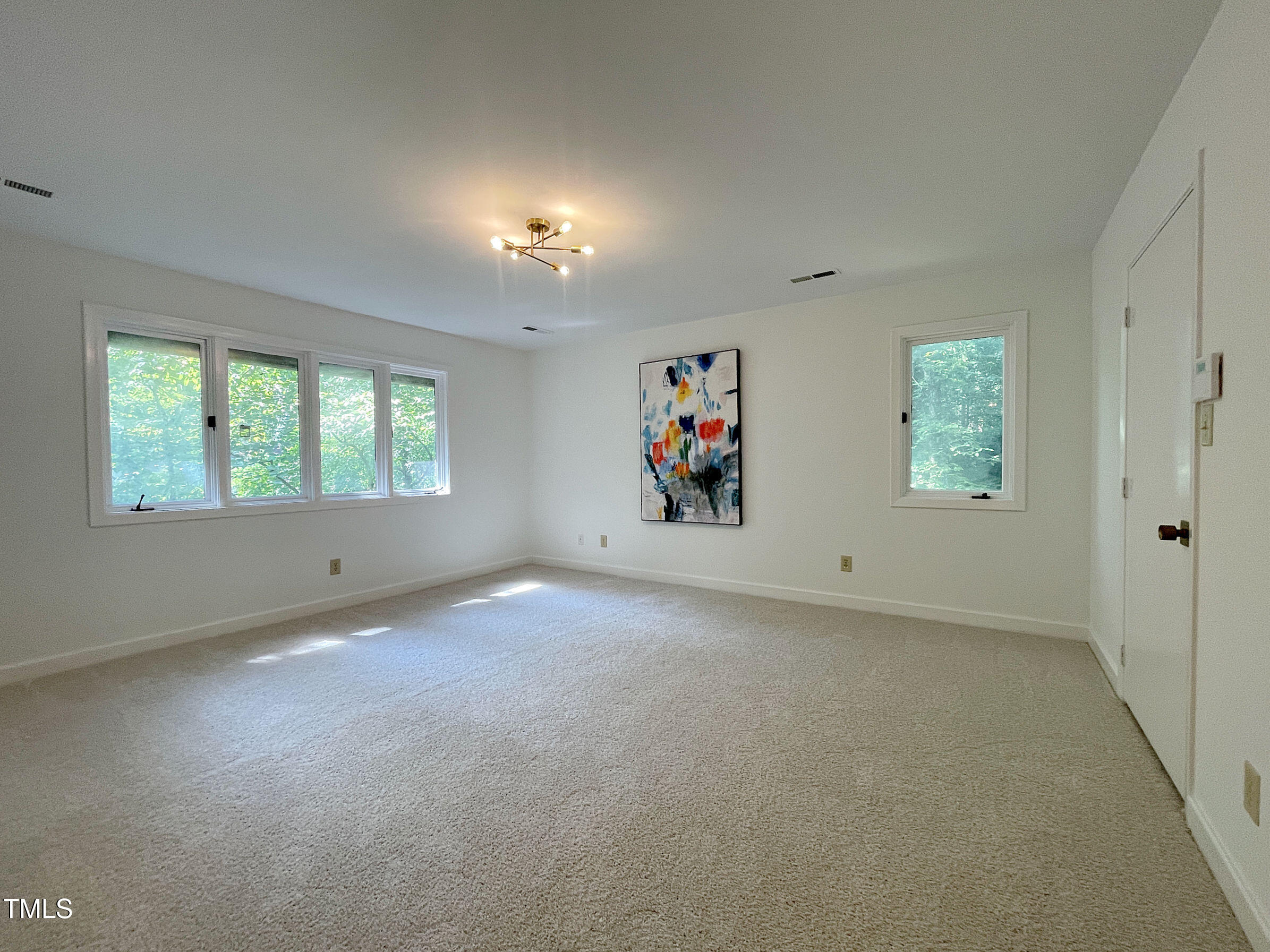 7101 Leveret Circle Raleigh, NC 27615 - Photo 22 of 36 20240714_202252072_iOS