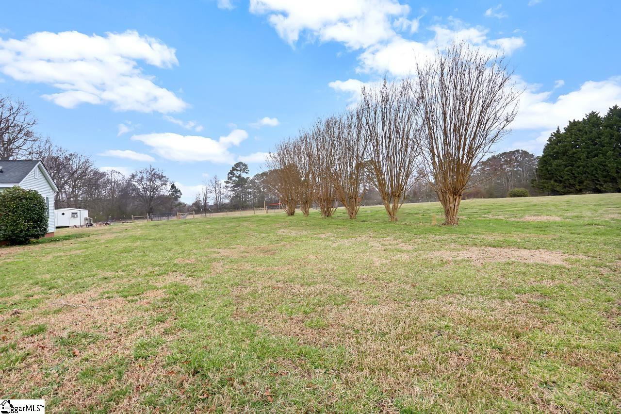 601 New Hope Road Anderson, SC 29626 - Photo 3 of 25