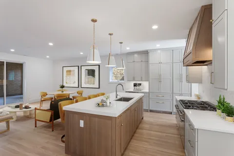 $1,795,000 | 3740 North Racine Avenue, Unit 2, Chicago, IL 60613