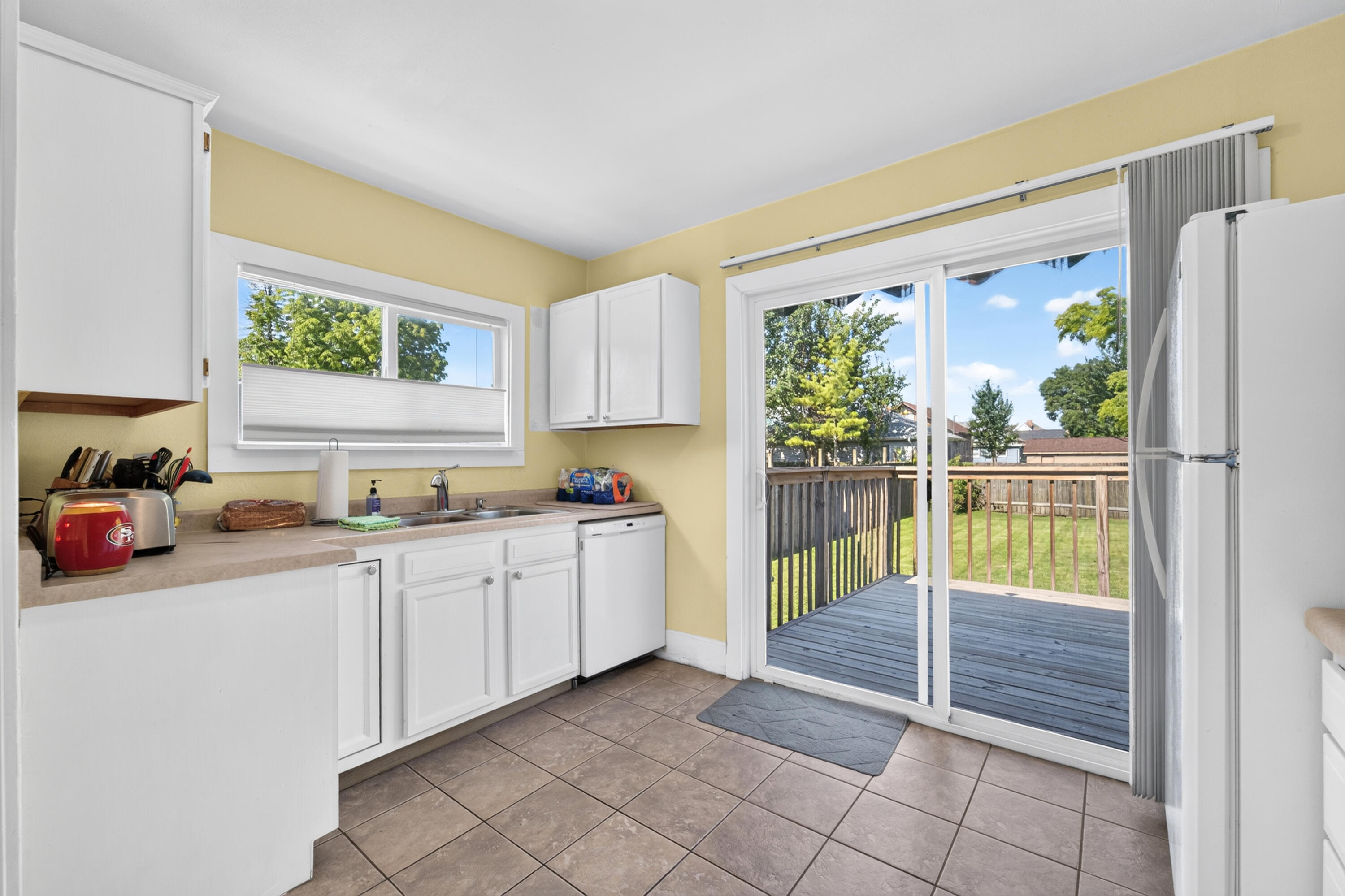 3614 Sheridan Road Mount Pleasant, WI 53403 - Photo 5 of 18 3614 Kitchen