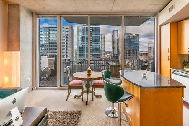 $2,750 | 360 Nueces Street, Unit 1210, Austin, TX 78701