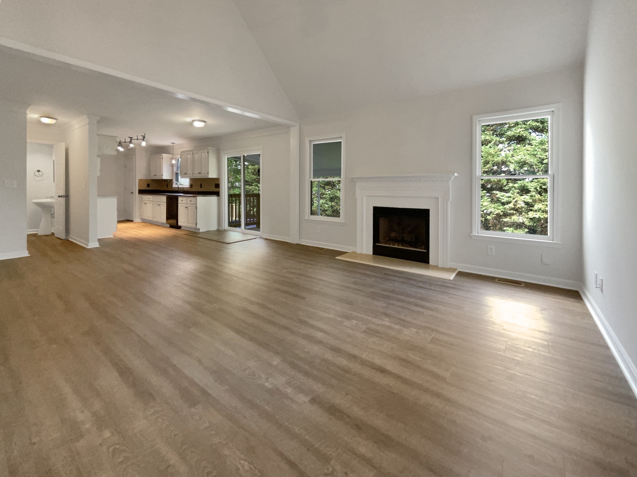 2002 Spring Meadow Circle Spring Hill, TN 37174 - Photo 4 of 18