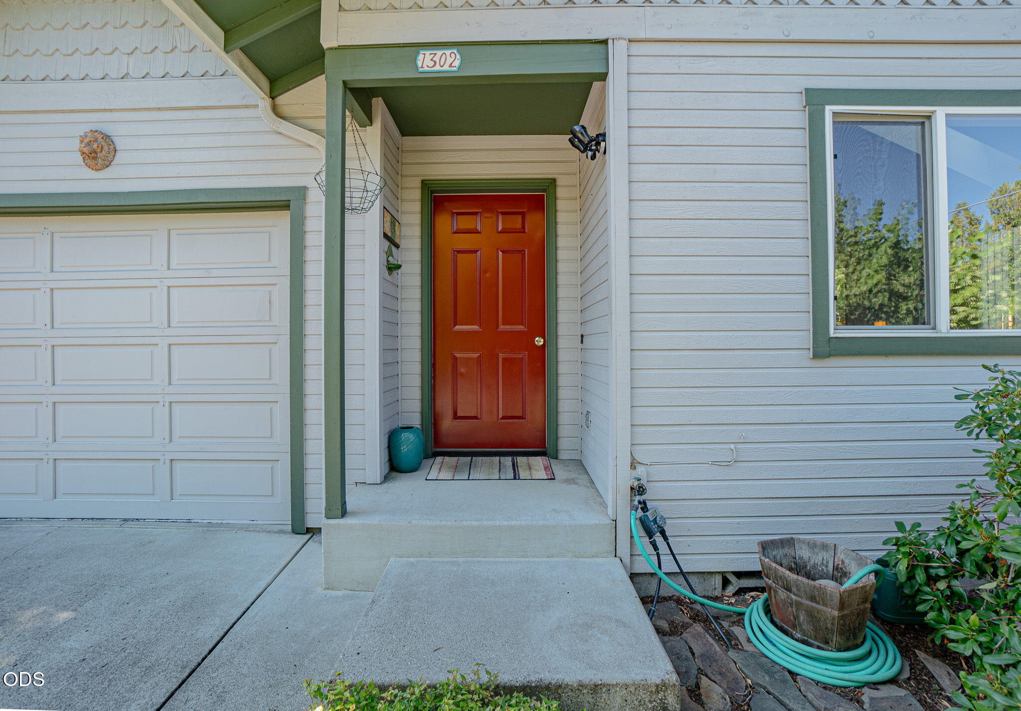 1302 Mill Pond Road Ashland, OR 97520 - Photo 3 of 18 Gallery Image 3