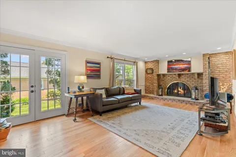 $1,250,000 | 3800 Ridgelea Drive, Fairfax, VA 22031
