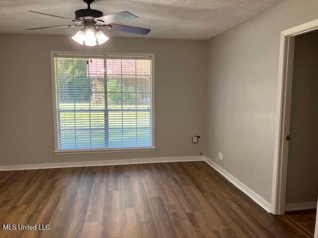 2 Rolling Hill Road Vicksburg, MS 39183 - Photo 19 of 36 IMG_1863