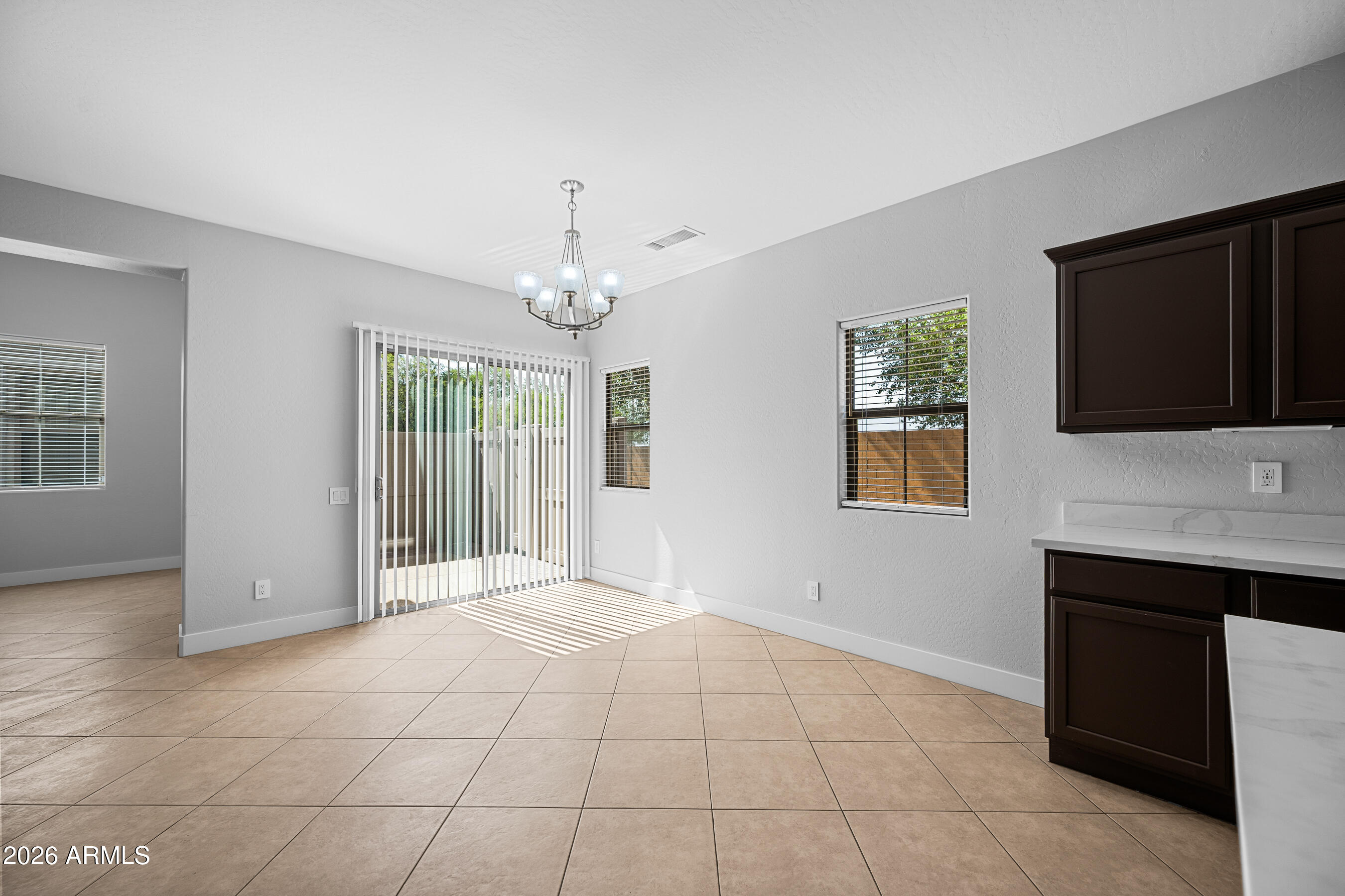 1948 West Davis Road Phoenix, AZ 85023 - Photo 21 of 52 21-1948WDR-ocupix-