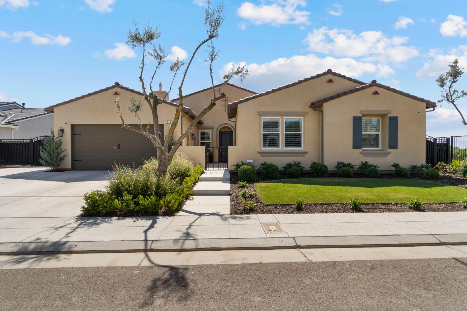 974 Ridgeline Road Madera, CA 93636 - Photo 1 of 55
