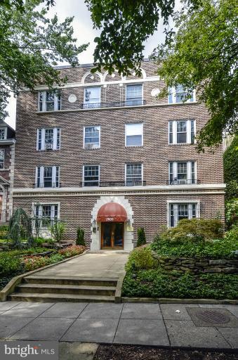 2009 Belmont Road Northwest, Unit 403 Washington, DC 20009 - Photo 15 of 15 Exterior (Front)