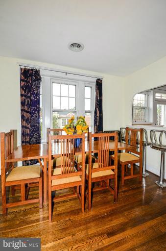 2009 Belmont Road Northwest, Unit 403 Washington, DC 20009 - Photo 5 of 15 Dining Room