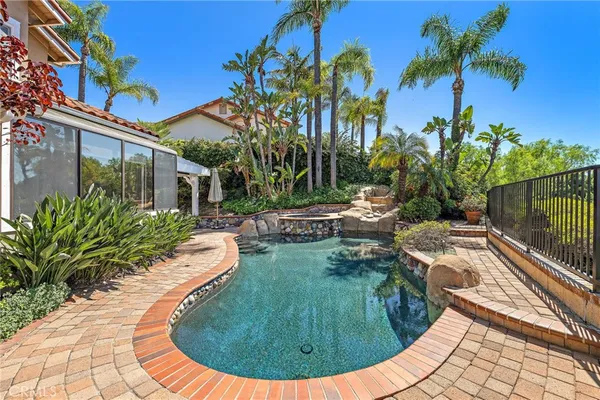 $2,000,000 | 22131 Brookpine, Mission Viejo, CA 92692