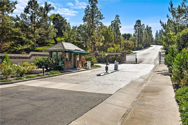 $2,000,000 | 22131 Brookpine, Mission Viejo, CA 92692