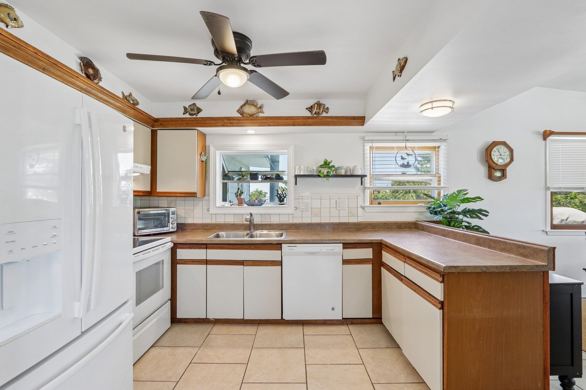 100 North Commonwealth Strathmere, NJ 08248 - Photo 17 of 50