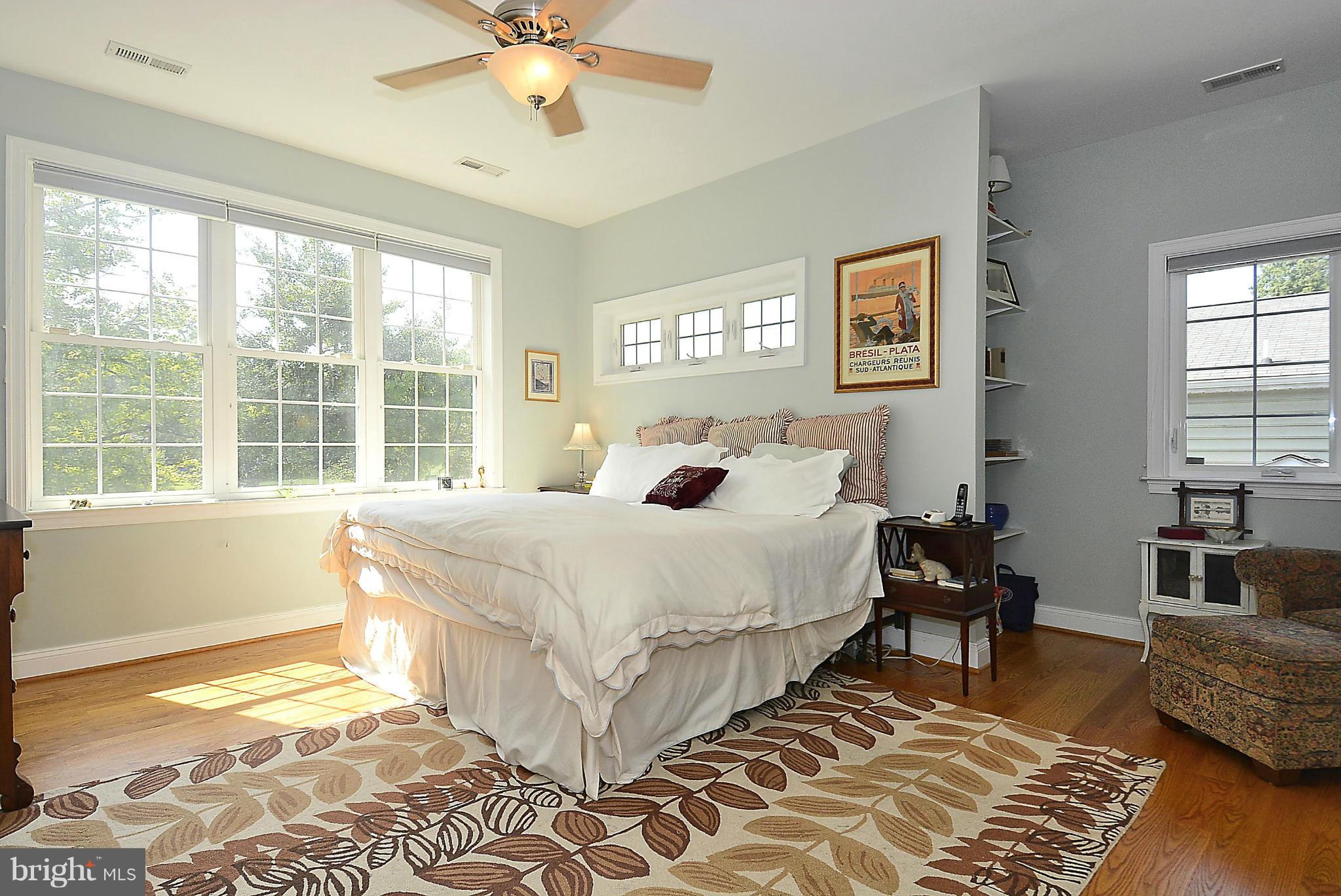 2106 Cascade Road Silver Spring, MD 20902 - Photo 17 of 30 Bedroom (Master)