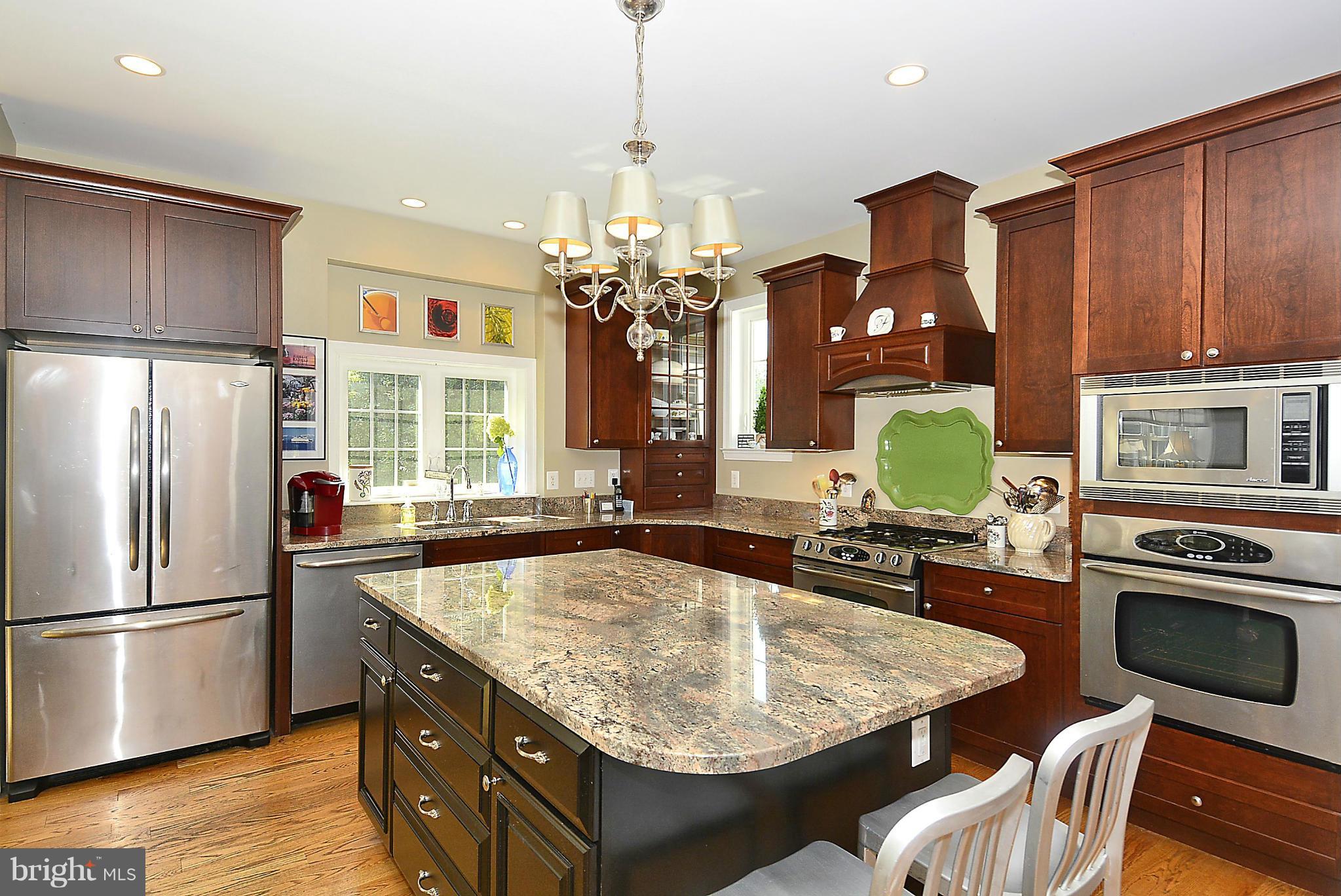 2106 Cascade Road Silver Spring, MD 20902 - Photo 3 of 30 Kitchen