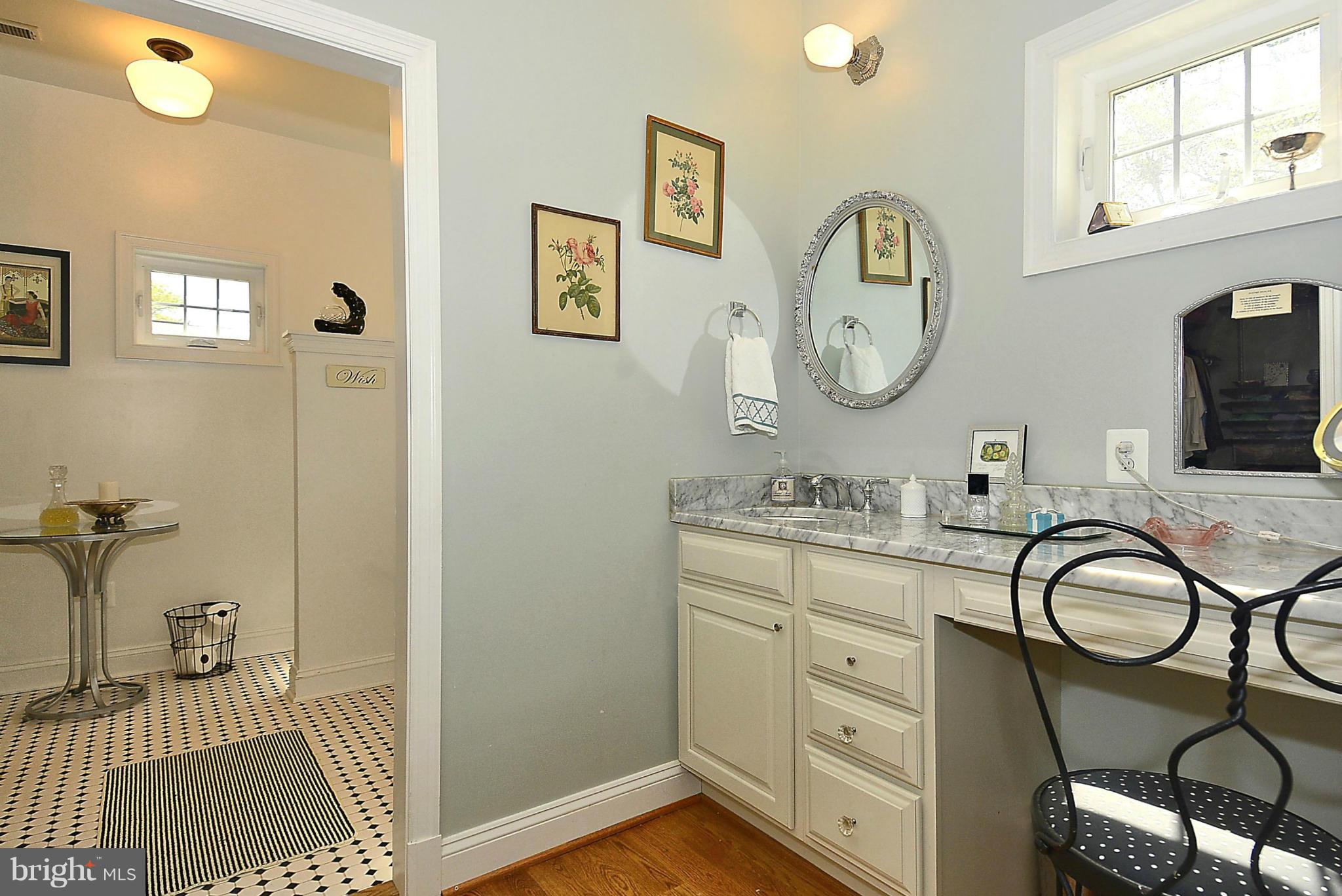 2106 Cascade Road Silver Spring, MD 20902 - Photo 21 of 30 Bath (Master)