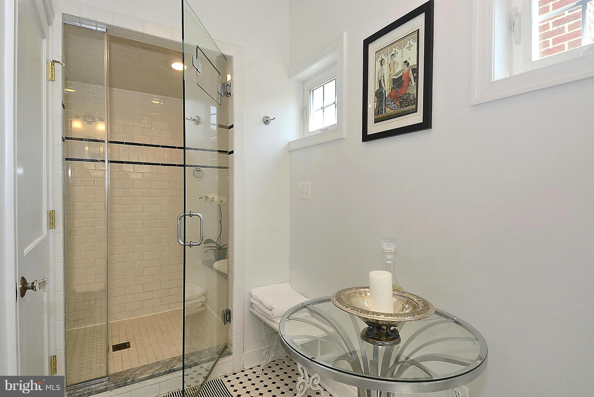 2106 Cascade Road Silver Spring, MD 20902 - Photo 23 of 30 Bath (Master)