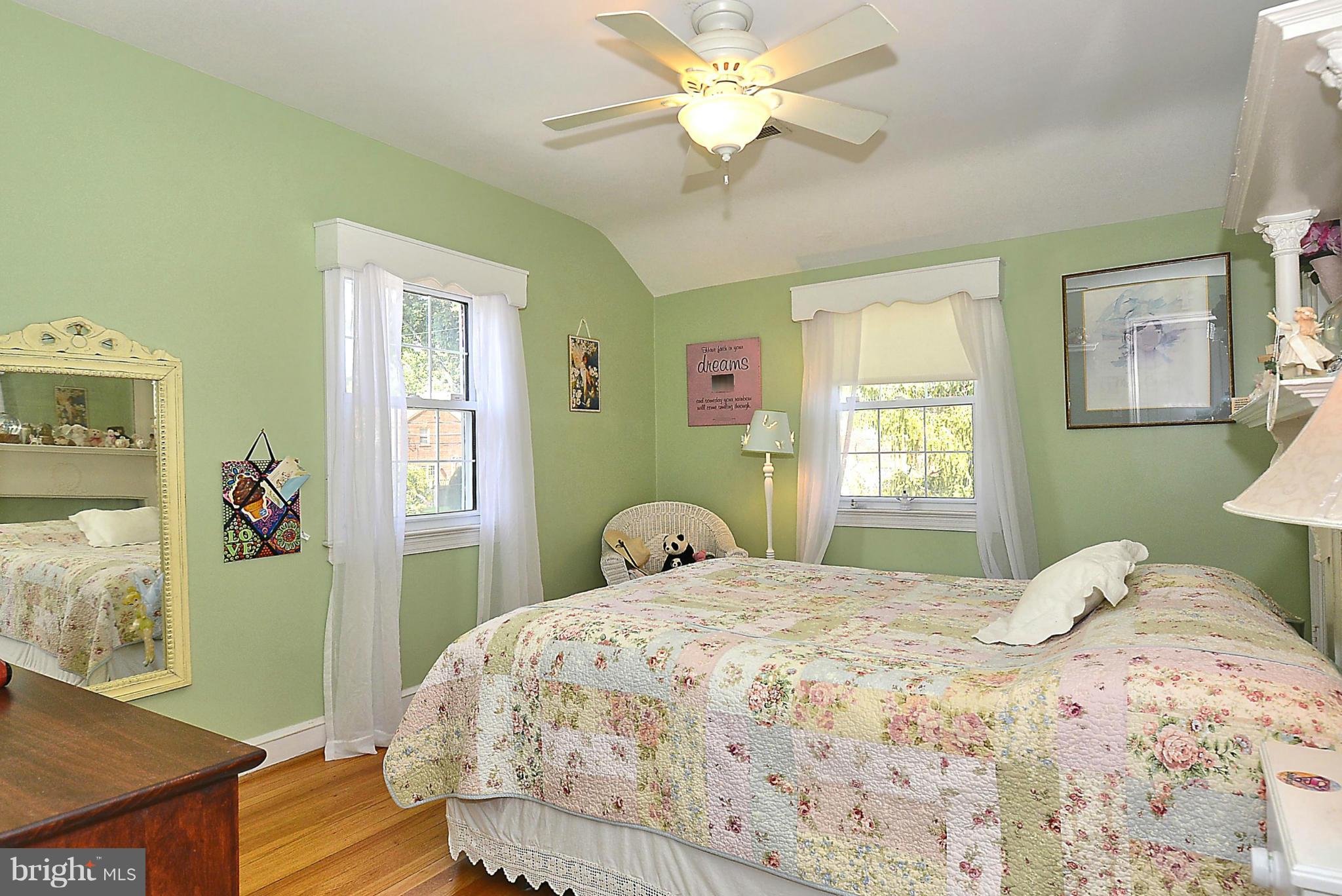 2106 Cascade Road Silver Spring, MD 20902 - Photo 27 of 30 Bedroom