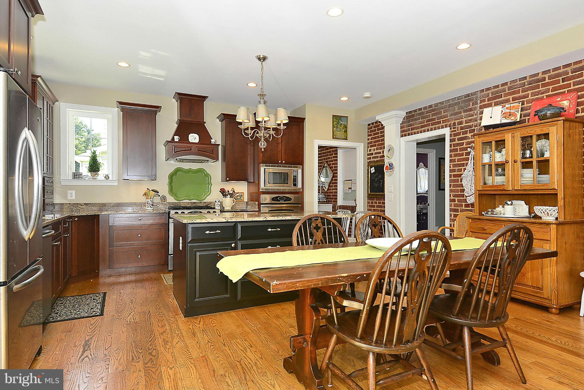 2106 Cascade Road Silver Spring, MD 20902 - Photo 6 of 30 Kitchen