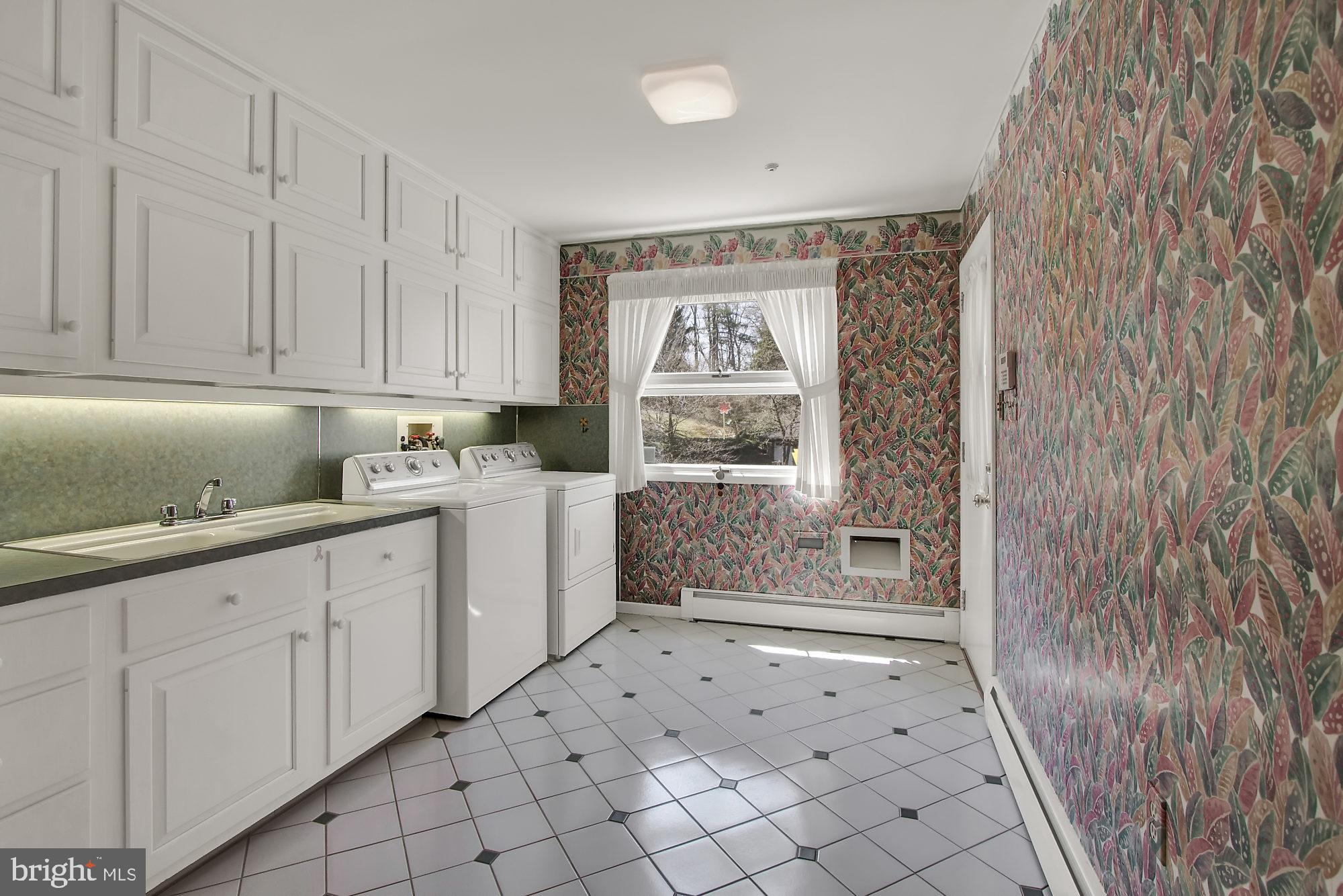 1637 Farr Road Reading, PA 19610 - Photo 18 of 29 Gallery Image 18