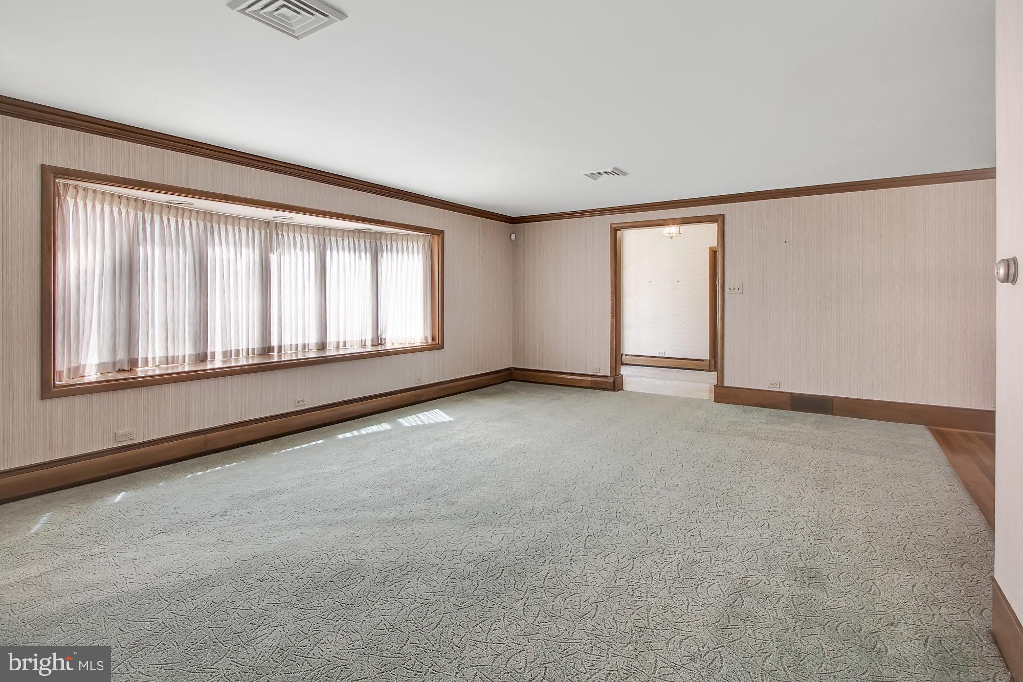 1637 Farr Road Reading, PA 19610 - Photo 4 of 29 Gallery Image 4
