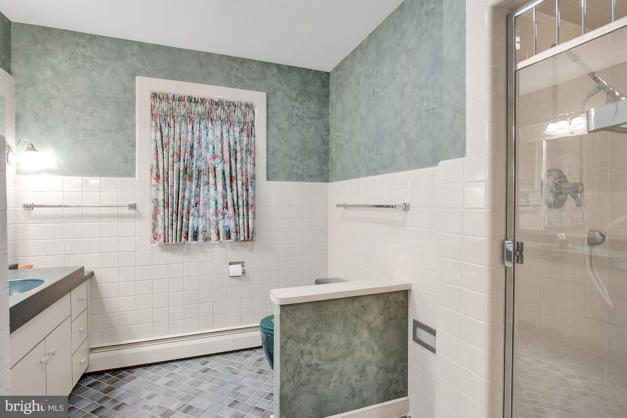 1637 Farr Road Reading, PA 19610 - Photo 9 of 29 Gallery Image 9