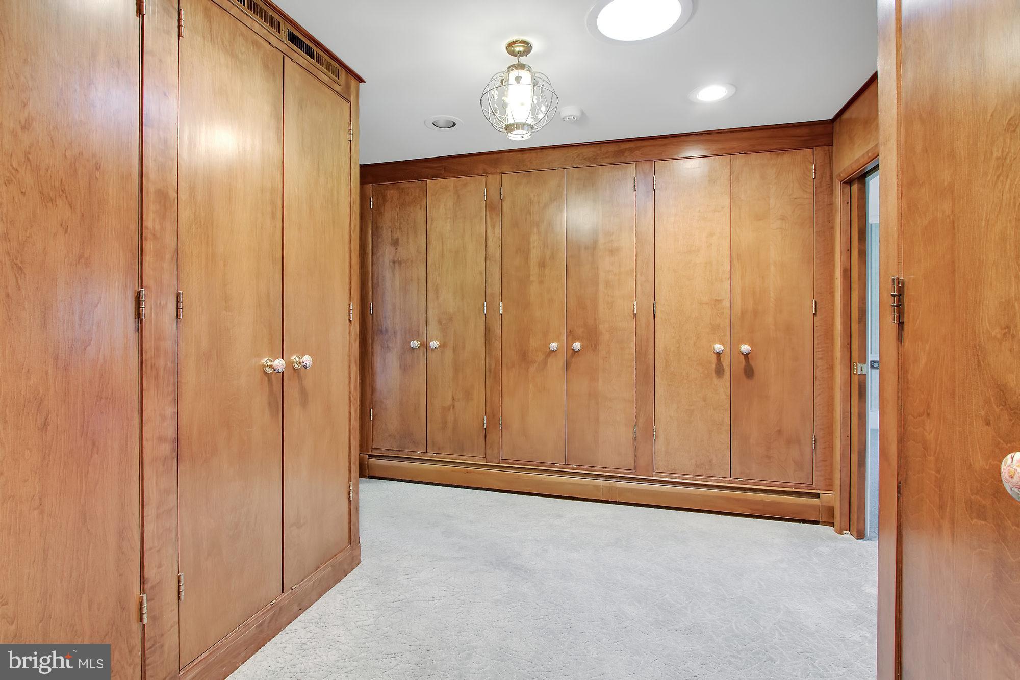 1637 Farr Road Reading, PA 19610 - Photo 10 of 29 Gallery Image 10
