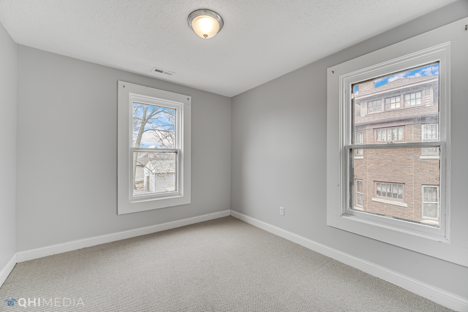 360 North Spring Street Elgin, IL 60120 - Photo 15 of 20
