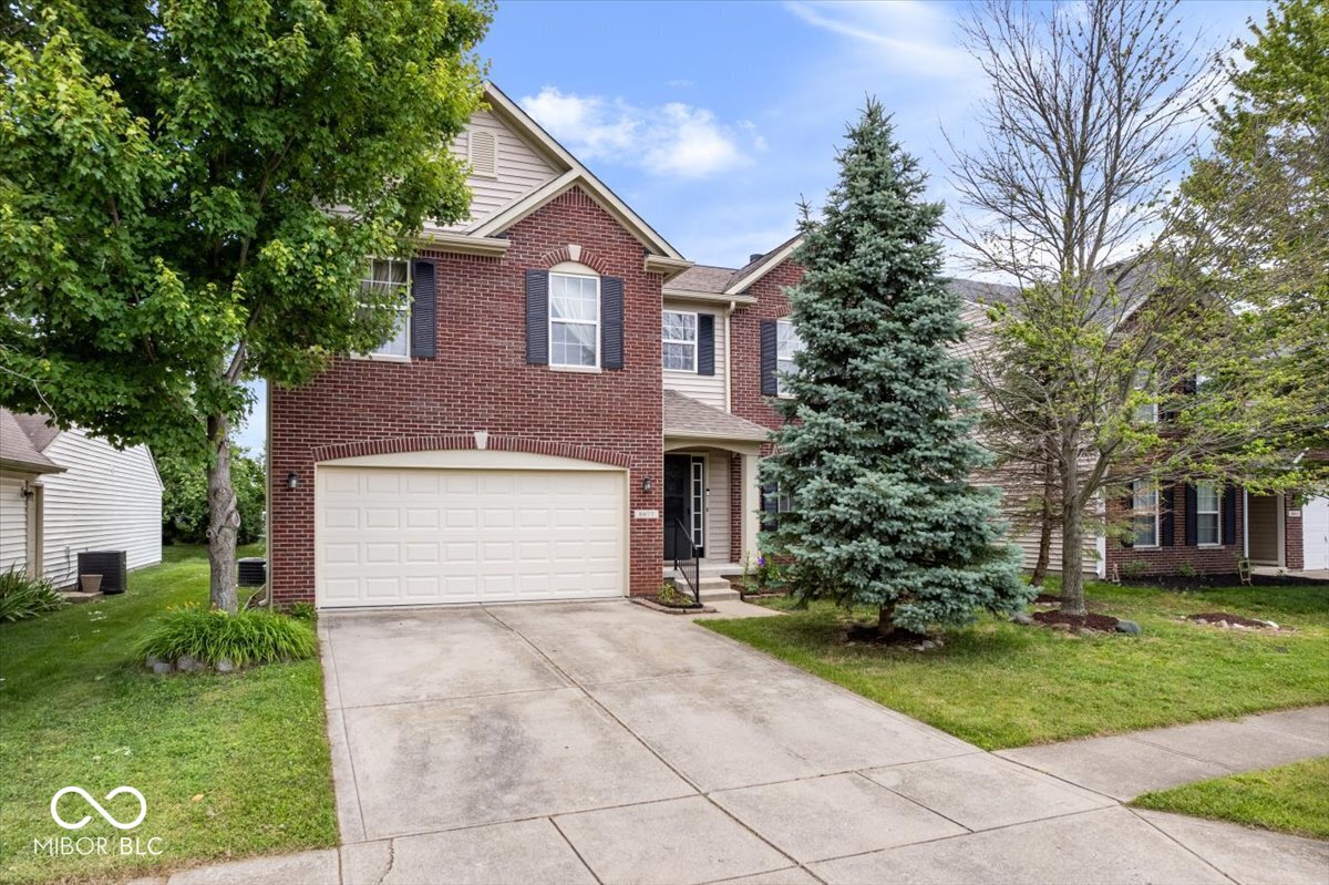 8877 North White Tail Trl  