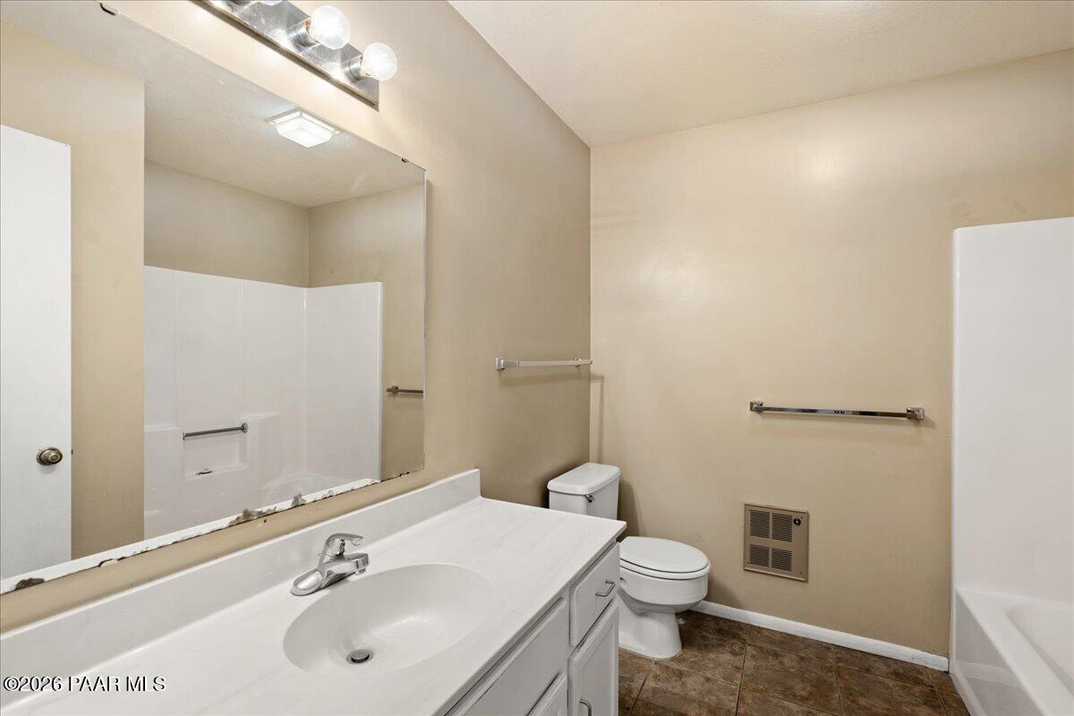 1242 Stetson Road, Unit 22 Prescott, AZ 86303 - Photo 12 of 16 12-Bathroom