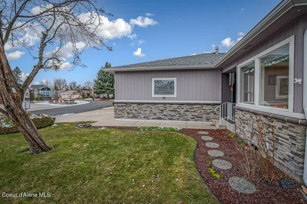 $395,000 | 1485 West Woodlawn Drive, Hayden, ID 83835