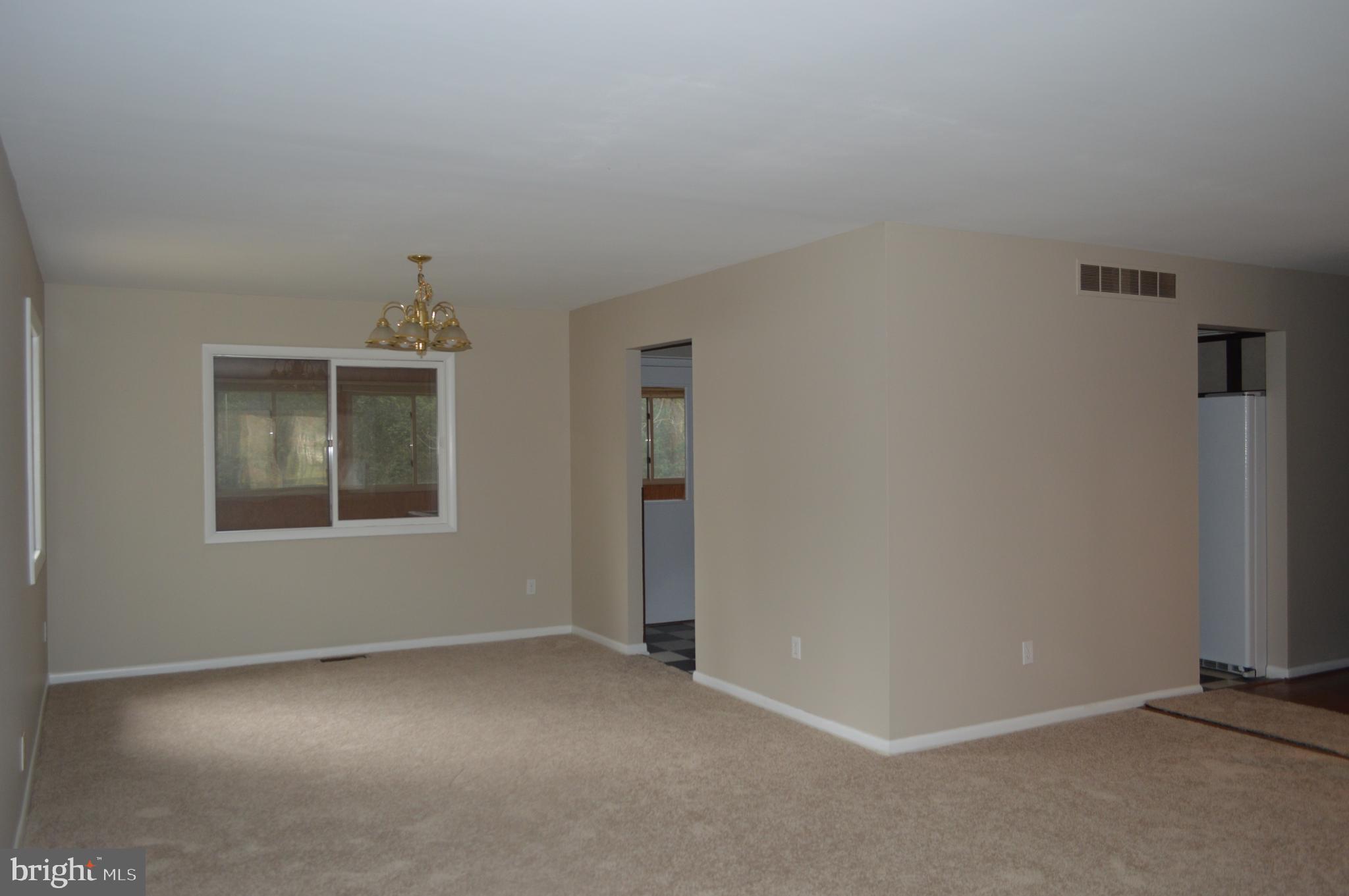 5931 Snowdens Run Road Sykesville, MD 21784 - Photo 8 of 31 Dining Room