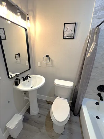 $1,895 | 19106 Sears Drive, Unit B, Houston, TX 77338