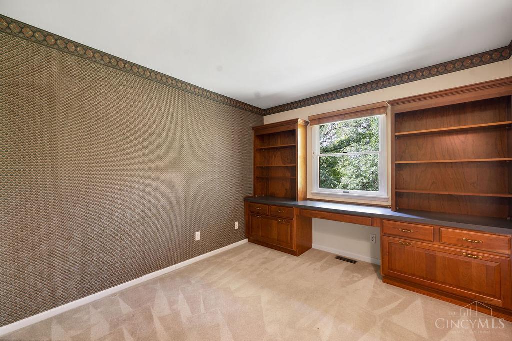 8070 Sheed Road Cincinnati, OH 45247 - Photo 25 of 56