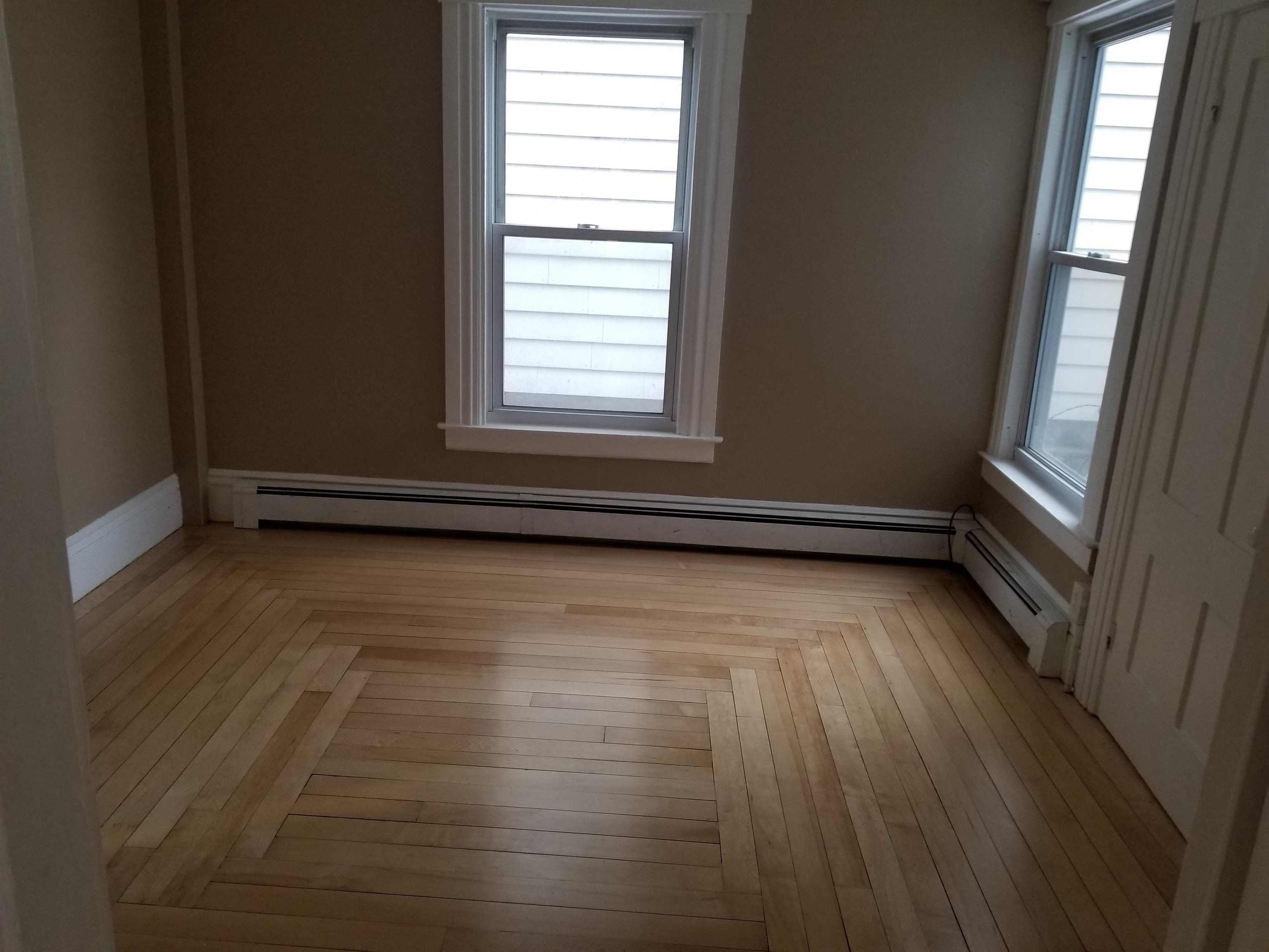 548 Maple Street Manchester, NH 03104 - Photo 10 of 16 Gallery Image 10