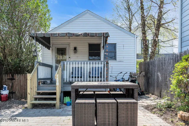 $1,800 | 503 1/2 Park Pl Avenue, Bradley Beach, NJ 07720