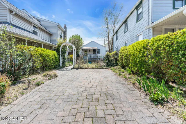 $1,800 | 503 1/2 Park Pl Avenue, Bradley Beach, NJ 07720