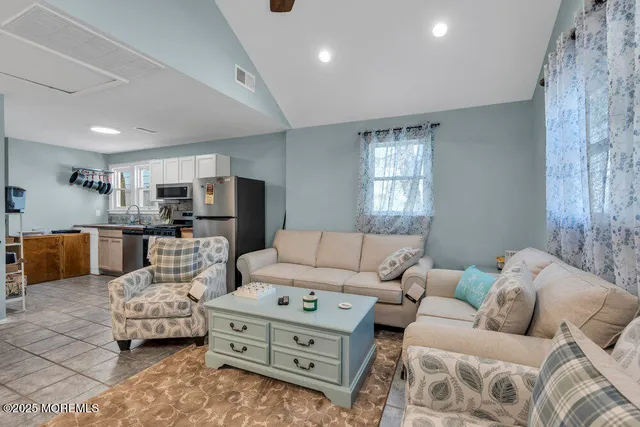 $1,800 | 503 1/2 Park Pl Avenue, Bradley Beach, NJ 07720