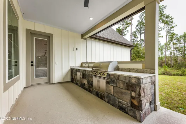 a view of a storage & utility room