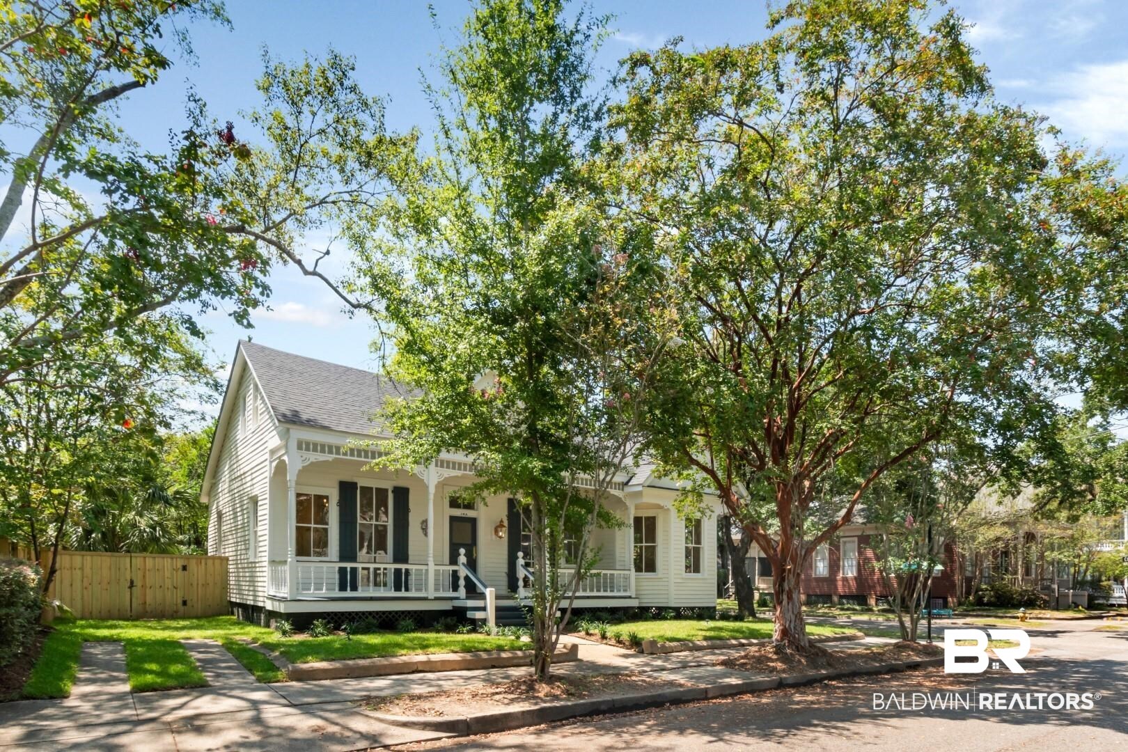 150 South Dearborn Street Mobile, AL 36602 - Photo 3 of 58