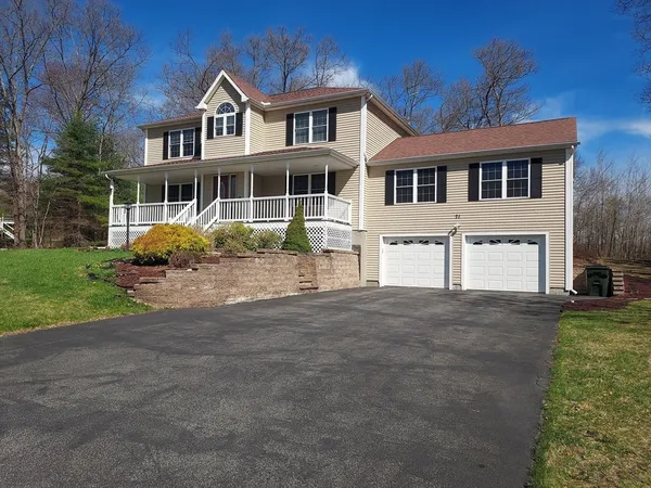 $599,900 | 71 Eagle Drive, Dudley, MA 01571