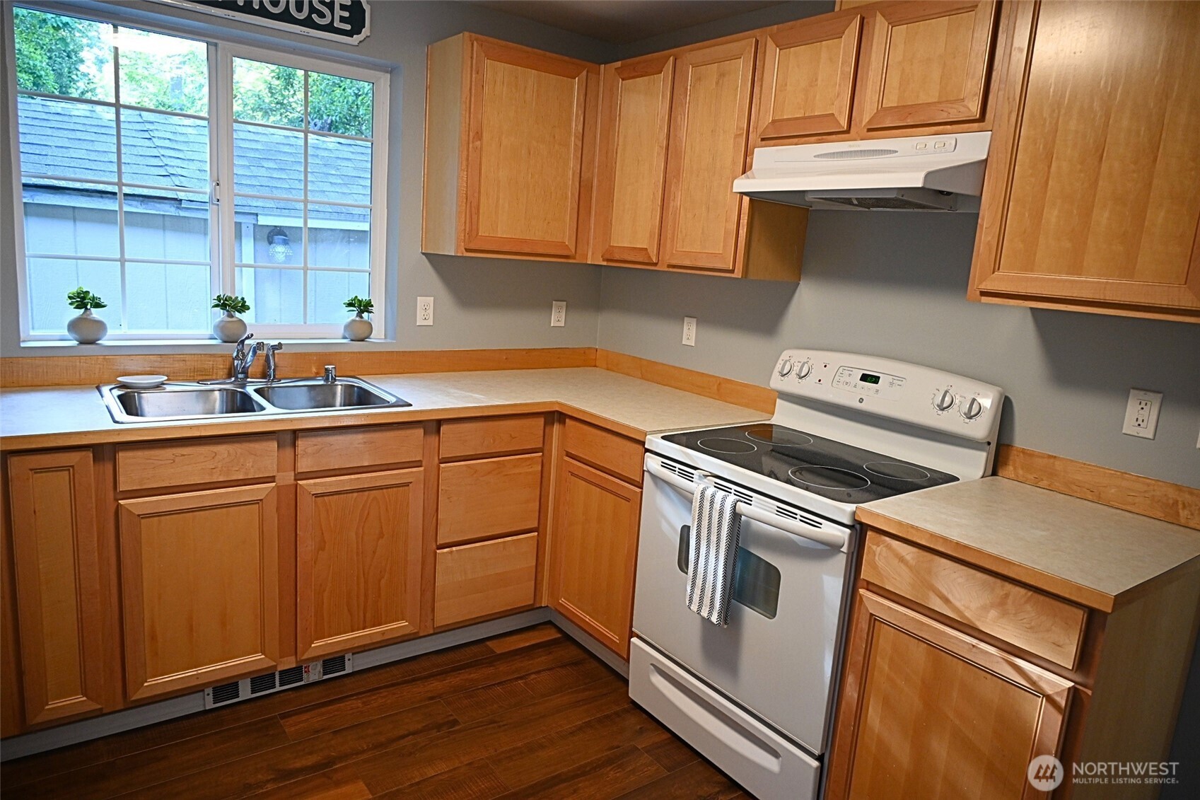 55 Wolf Road Quilcene, WA 98376 - Photo 6 of 32