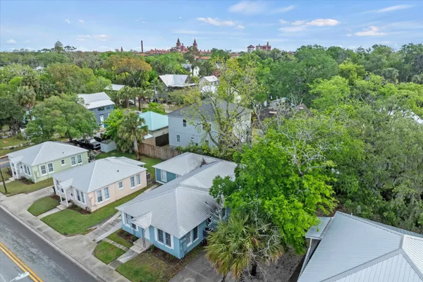 $2,400 | 137 Riberia Street, Unit A, St. Augustine, FL 32084