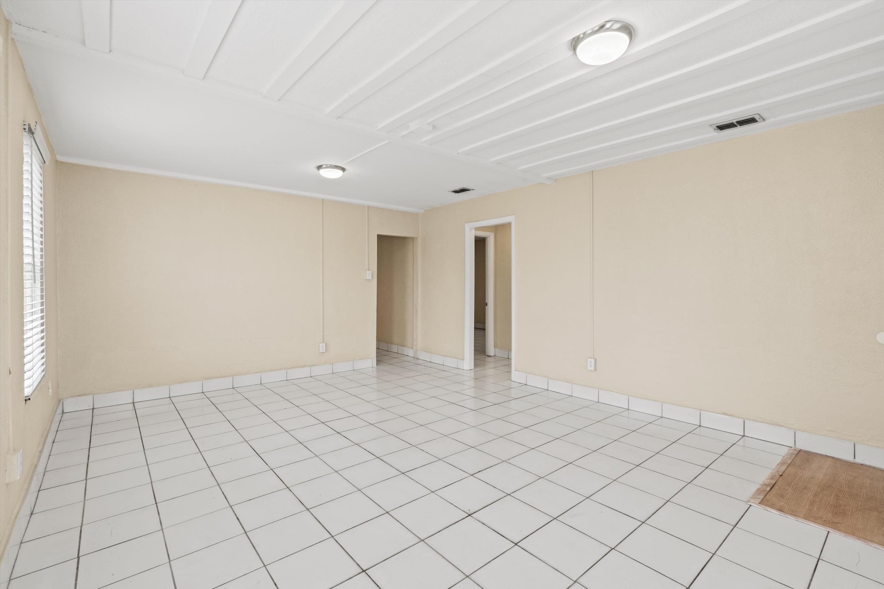 137 Riberia Street, Unit A St. Augustine, FL 32084 - Photo 4 of 25