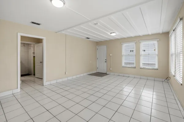 $2,400 | 137 Riberia Street, Unit A, St. Augustine, FL 32084