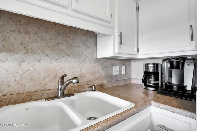 $1,700 | 1311 Lake Park Boulevard South, Unit 10B, Carolina Beach, NC 28428