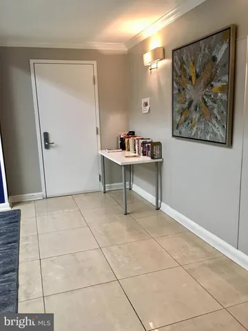 a view of a windows and an entryway