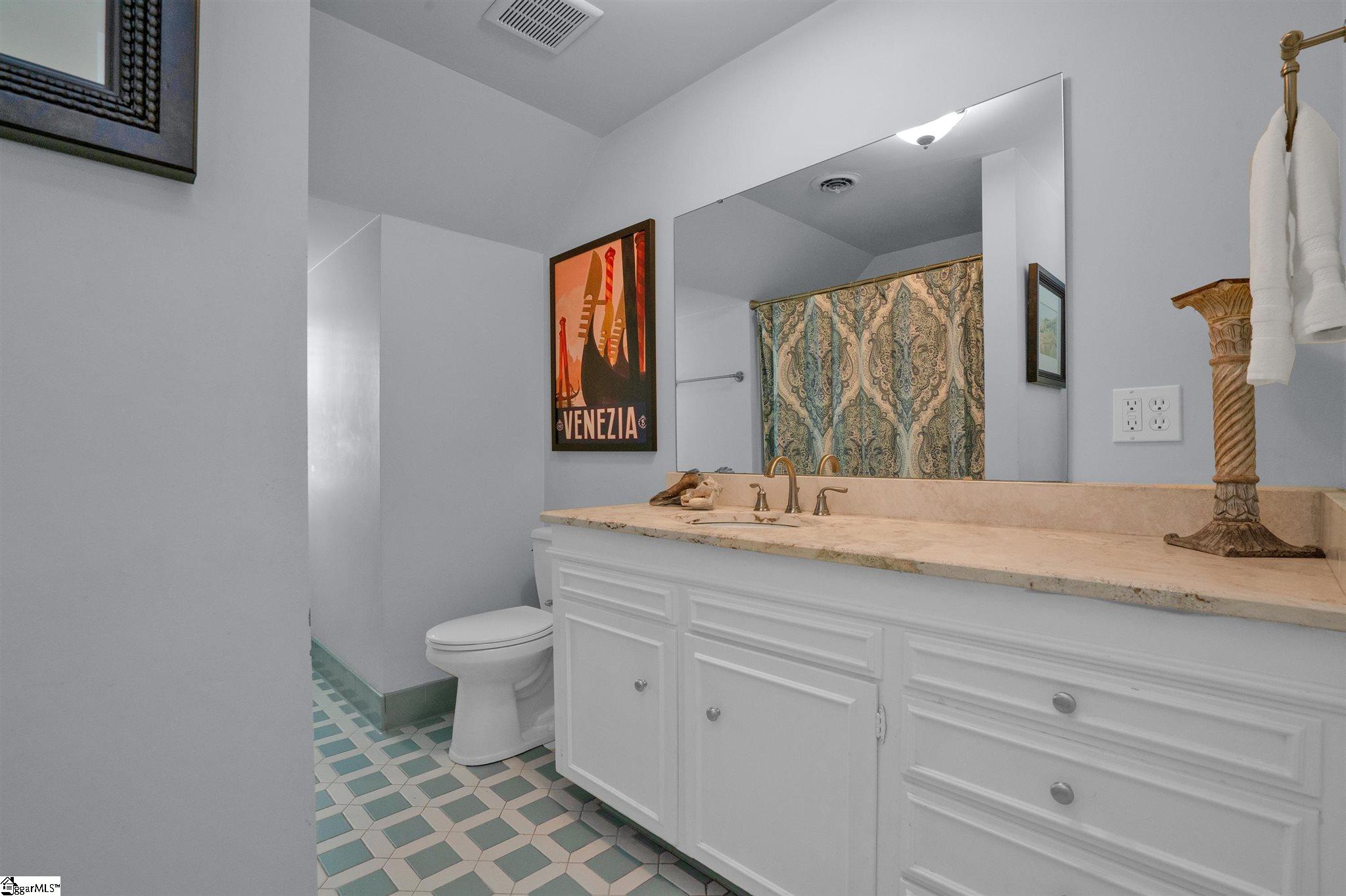 137 Edgecombe Road Spartanburg, SC 29307 - Photo 16 of 36