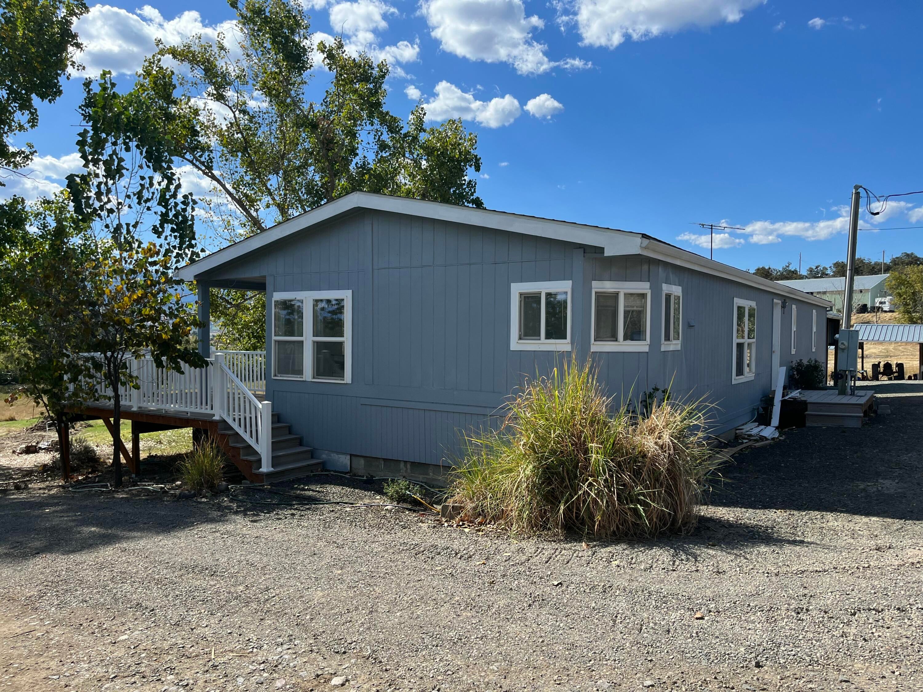 4234 Payne Road Medford, OR 97504 - Photo 4 of 19 IMG_8715