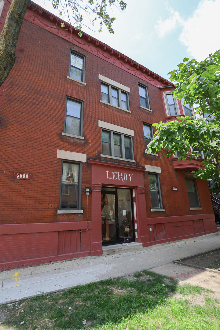 3500 North Reta Avenue, Unit 2 Chicago, IL 60657 - Photo 11 of 12 front view of a house